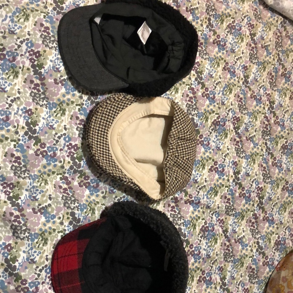 Boys hats 18-24 months - Picture 5 of 5